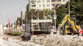 S modernizáciou električkovej trate v Karlovej Vsi sa začne o rok