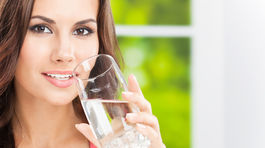 Najúčinnejšie drinky na spaľovanie tukov!