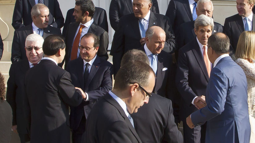 Paríž, Hollande, Kerry, Lavrov