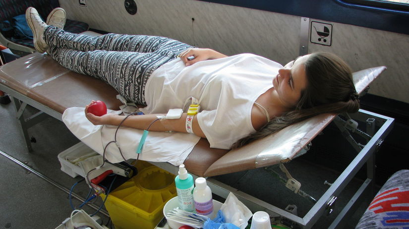 Darovanie krvi, krv, električka, transfúzna...
