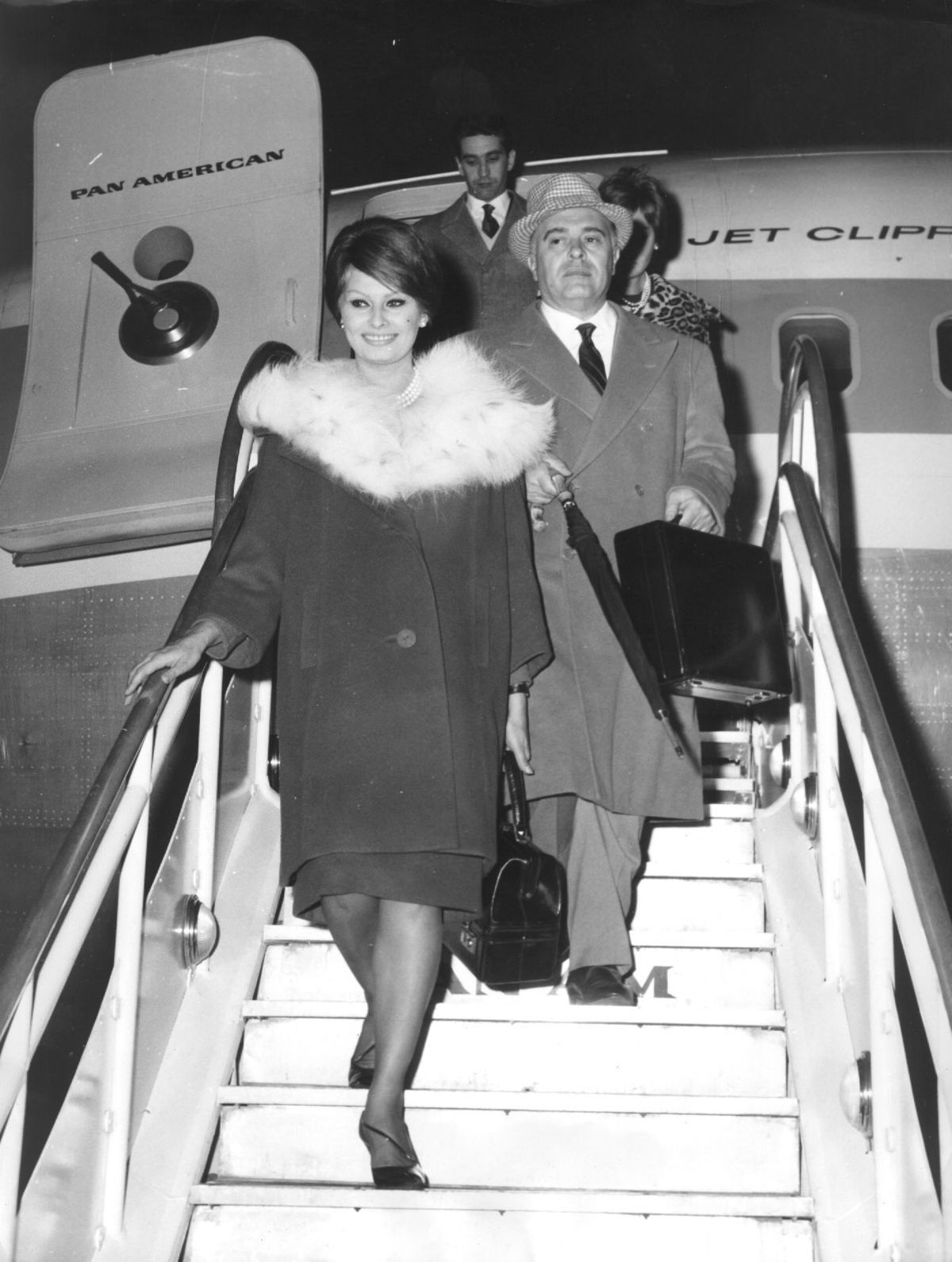 Rok 1959: Herečka Sophia Loren a jej manžel...
