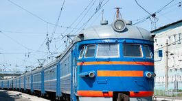 ČR: Po zrážke vlaku s autom na Chrudimsku traja mŕtvi