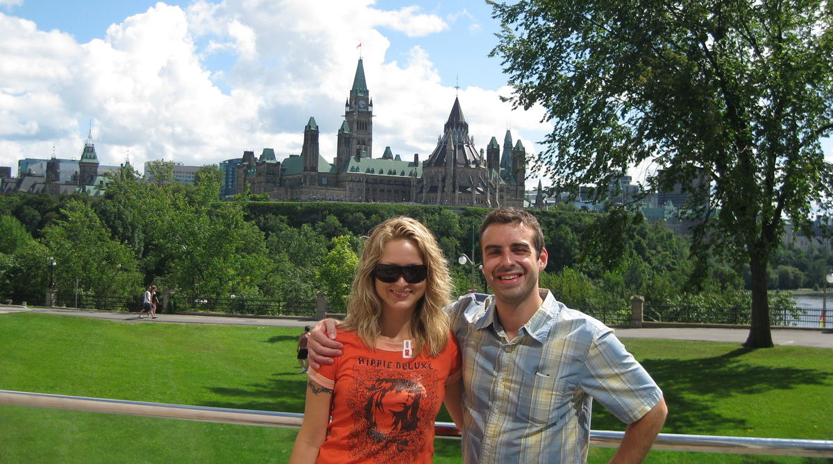 S manželom pri Parliament Hill.