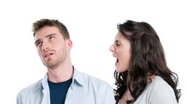 Ničíte svojmu partnerovi sebavedomie, hoci ani nechcete?