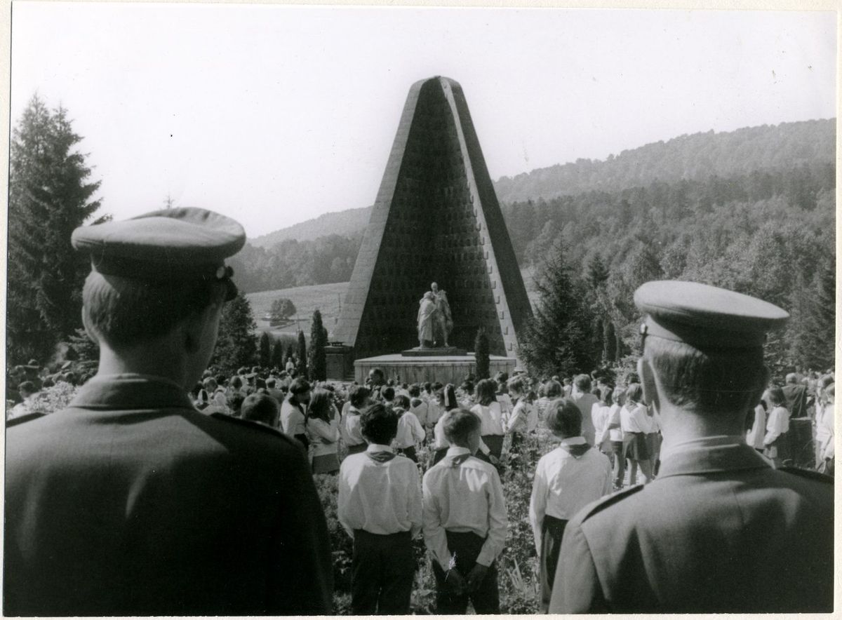 Rok 1964: Súsošie od Jána Kulicha.