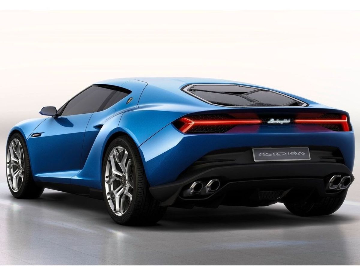 Karoséria je vyrobená prakticky celá z...