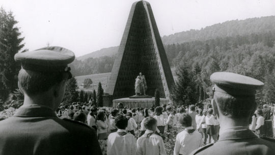 Pohľad na Pamätník Československej armády na...