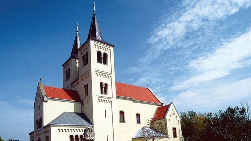 Kostol sv. Panny Márie z 13. storočia, sa...