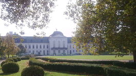 Čaputová a Šefčovič zatiaľ favoriti, ale antisystém číha za rohom, tvrdí komentátor Pravdy