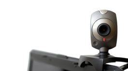 Zakrývate z obavy pred sledovaním webkameru? Nie ste sami