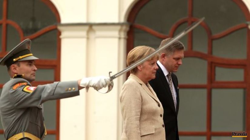 Nemecká kancelárka Angela Merkelová s premiérom...