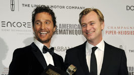 Matthew McConaughey (vľavo) a Christopher Nolan