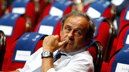 Platinimu hrozí funkcionárske doživotie