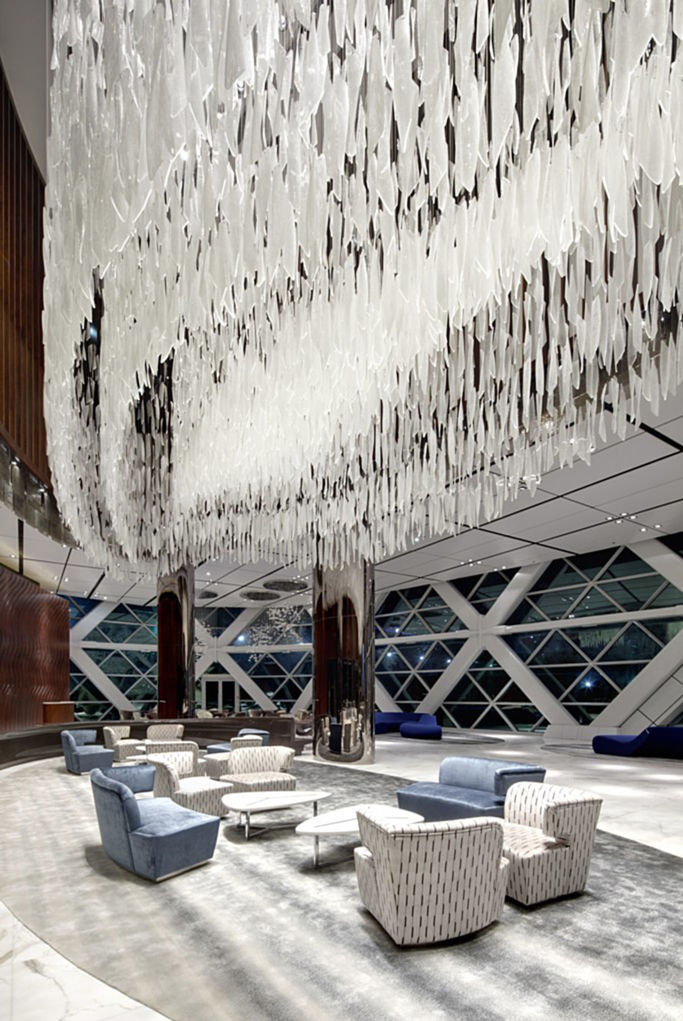 Sklenená plastika z dielne Lasvit, pre ktorú...