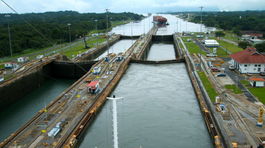 Už 105 rokov sa plavia lode cez Panamský prieplav 