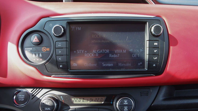 Nové rozhranie Toyota Touch 2 má väčší displej,...