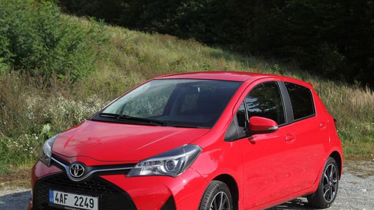 Toyota Yaris 1,33 VVT-i - test 2014