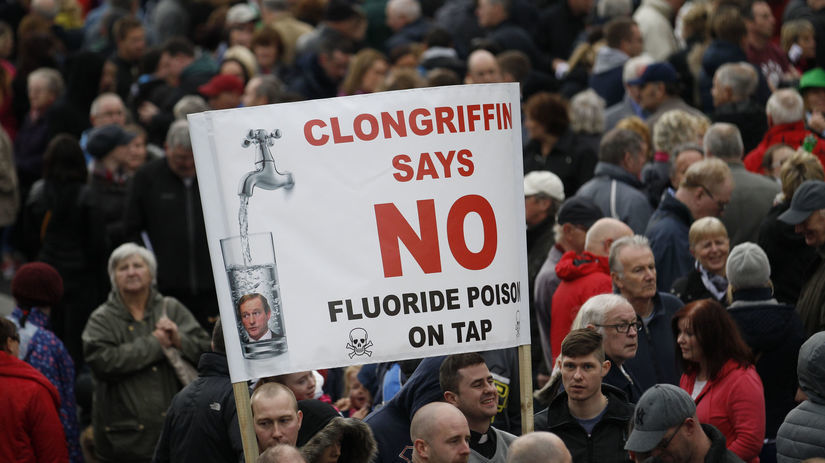 Írsko, demonštrácia, daň za vodu