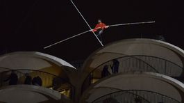 Nik Wallenda, Chicago, povrazolezec, akrobat