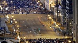 Nik Wallenda, Chicago, povrazolezec, akrobat