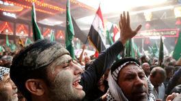 Demonštranti sa v Bagdade stretli s vojakmi, platí zákaz vychádzania