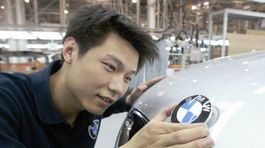 ACEA: Každé štvrté nové auto bolo vlani vyrobené v Číne