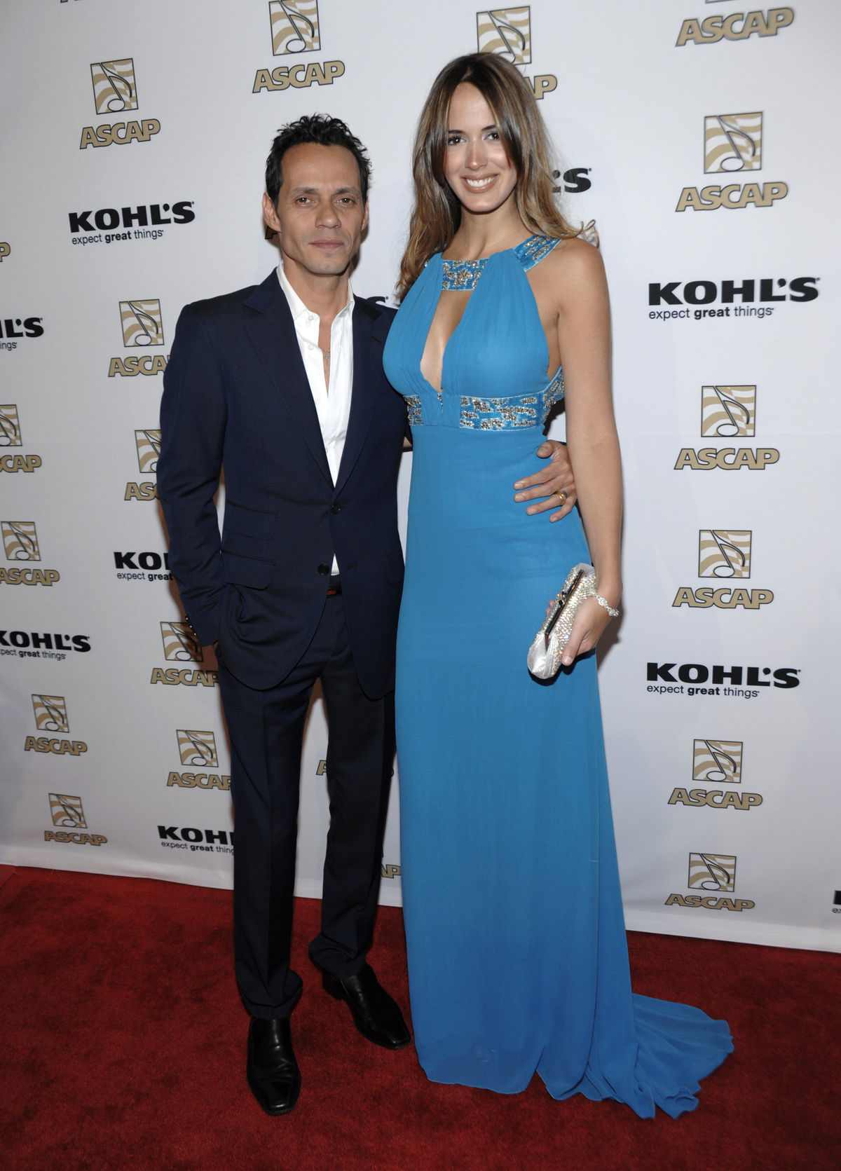 Marc Anthony a jeho snúbenica Shannon De Lima.