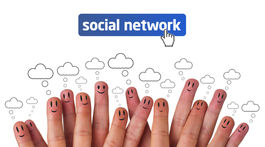 Na Facebooku možno komentovať príspevky už aj videom