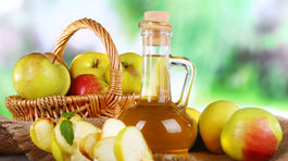 Čo sa stane, keď vymeníte šampón za jablčný ocot?  