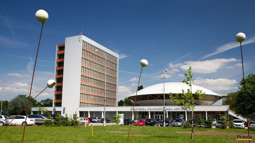 Slovenská poľnohospodárska univerzita.