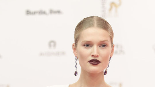 Nemecká modelka Toni Garrn na odovzdávaní...