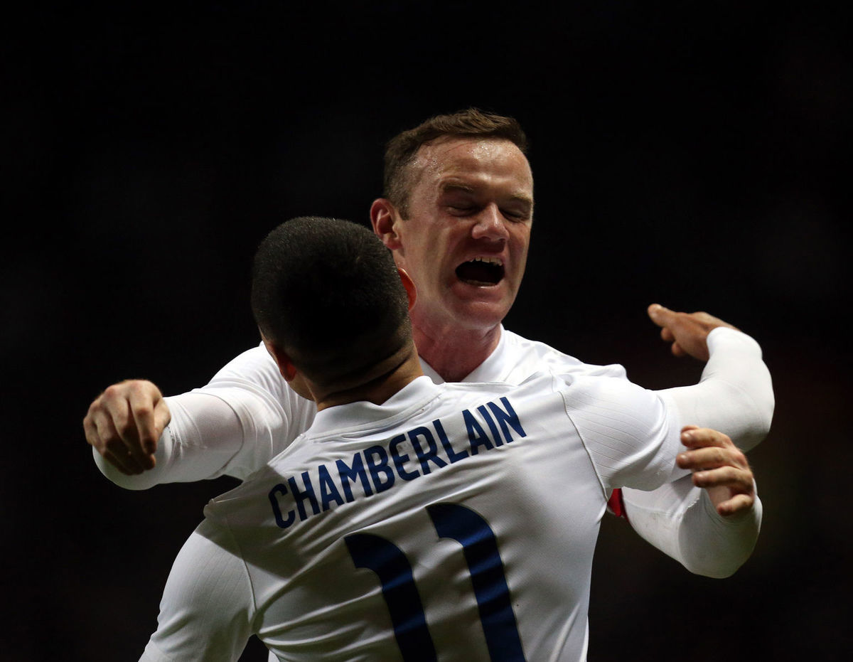 Anglická radosť po góle do siete Škótska.