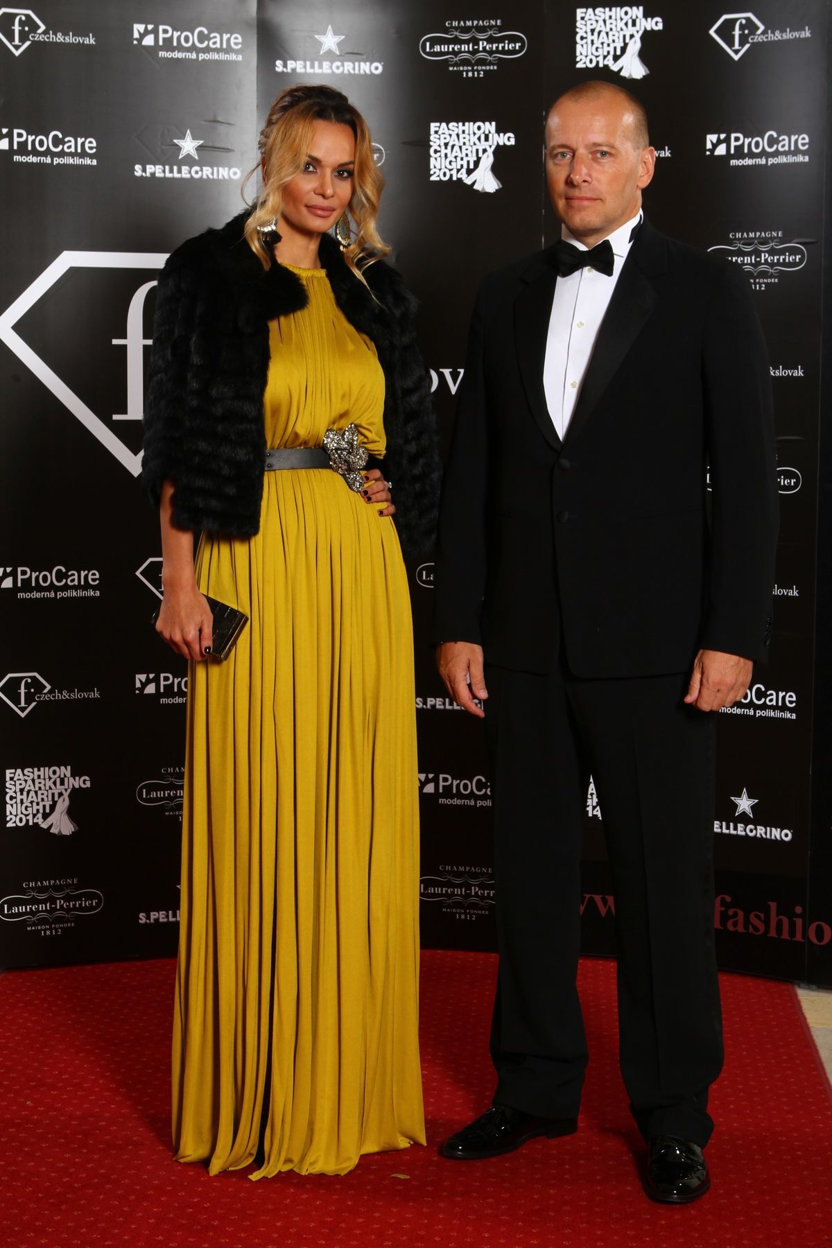 Modelka Andrea Heringhová v šatách Lanvin po...