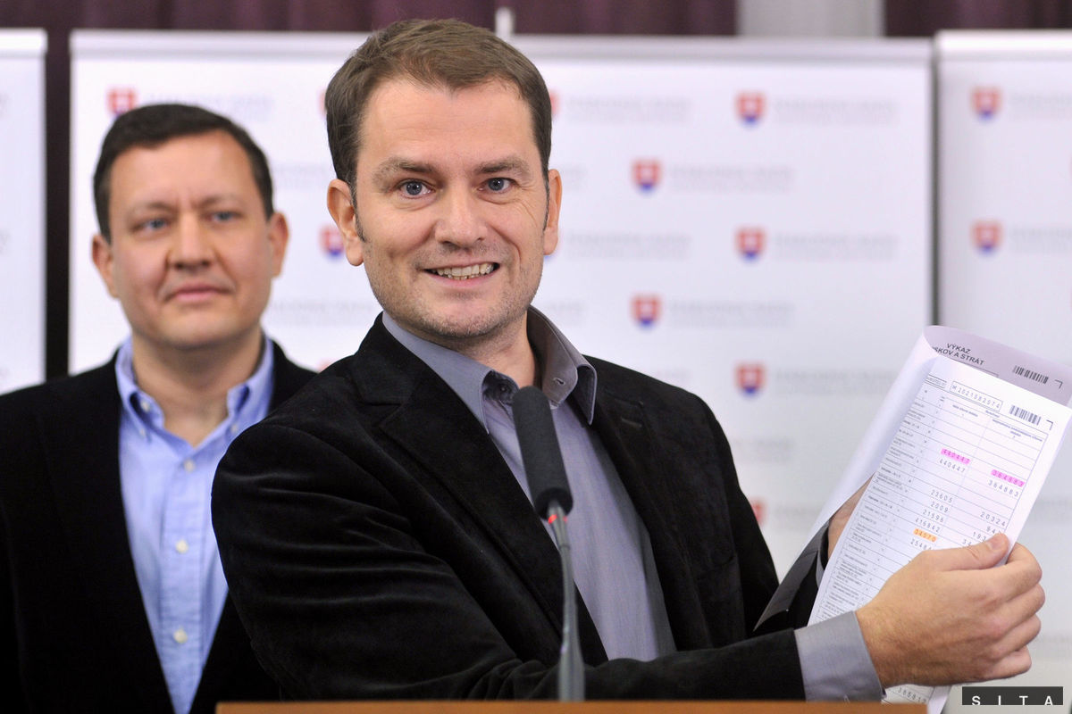 Šéf OĽaNO Igor Matovič (vpravo) a predseda...