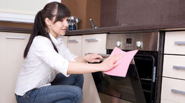 Ťažko dostupné miesta na čistenie? Takto to zvládnete aj pri nich