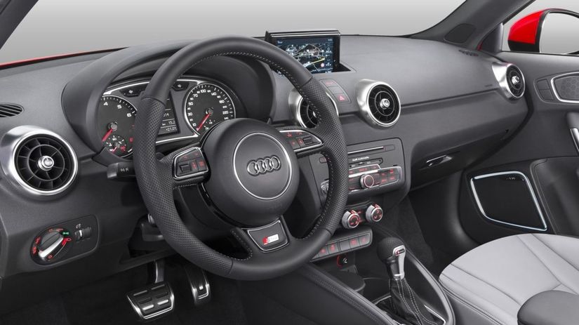 Interiér ostal prakticky bez zmien. Nové...