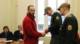 Dozvie sa expolicajt rozsudok pred Vianocami?