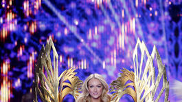 Britain Victoria's Secret Show - Lindsay Ellingson