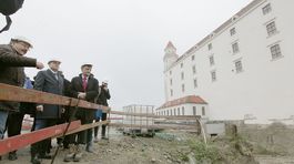 Aktivisti a odborníci: Stopnite garáže na Bratislavskom hrade