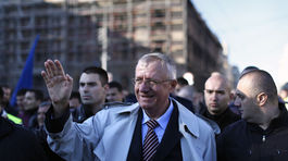 Šešeljovo spálenie vlajky narušilo vzťahy Srbska s Chorvátskom