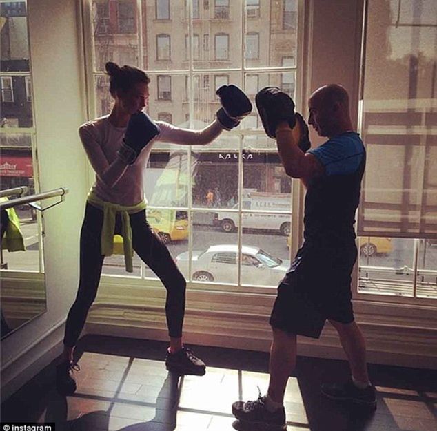 Topmodelka Karlie Kloss sa venuje okrem baletu...