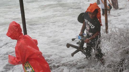 Státisíce Filipíncov zo strednej časti...