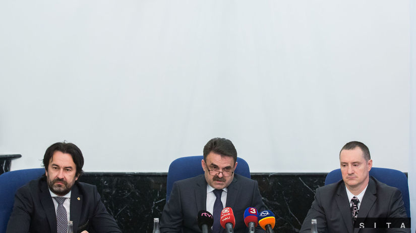 Zľava: Prvý námestník generálneho prokurátora...