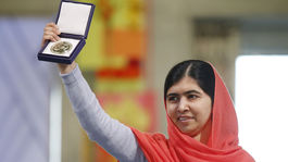 Malala a indický aktivista Satjárthí si prevzali Nobelovu cenu