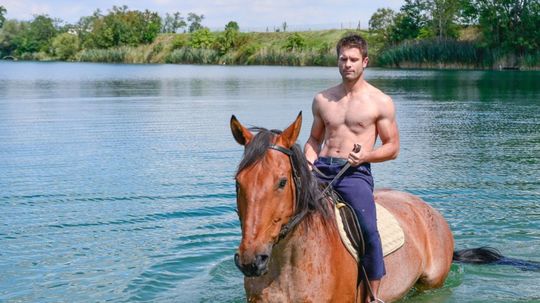 Ján Dobrík v seriáli Divoké kone.