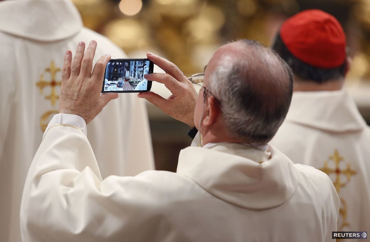 mobil, fotka, kňaz, Vatikán