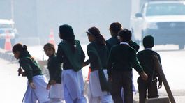 Taliban, útok na školu