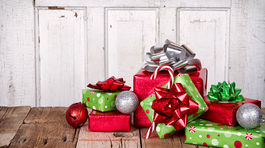 Krásne, mäkké aj farebné darčeky pre ženy - vyberajte s nami