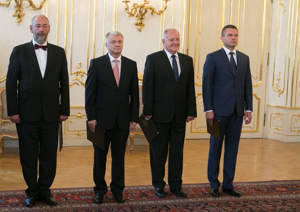 Zľava: Tomáš Malatinský, Pavol Pavlis, Dušan...