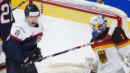 Réway koketuje s Jágrom. Spartu odmietol za podivných okolností